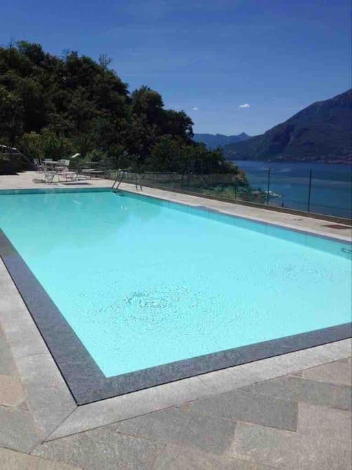 Poolside Apartment Cristina Bellano Εξωτερικό φωτογραφία