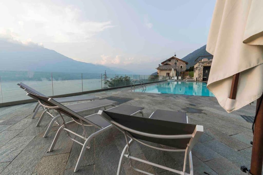 Poolside Apartment Cristina Bellano Εξωτερικό φωτογραφία