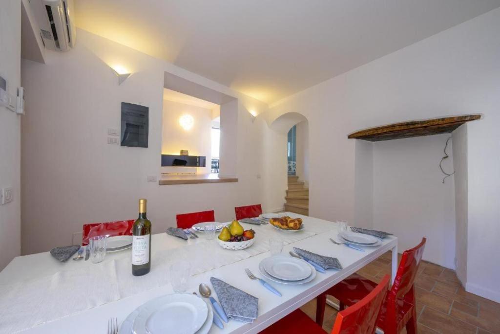 Poolside Apartment Cristina Bellano Εξωτερικό φωτογραφία